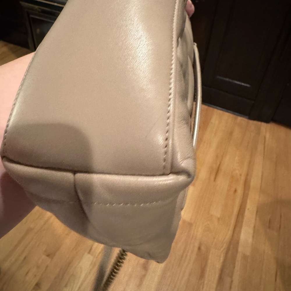 SALE!Authentic Yves Saint Laurent Quilted Shoulder Bag Gold LouLou puffer medium - Picture 11 of 12